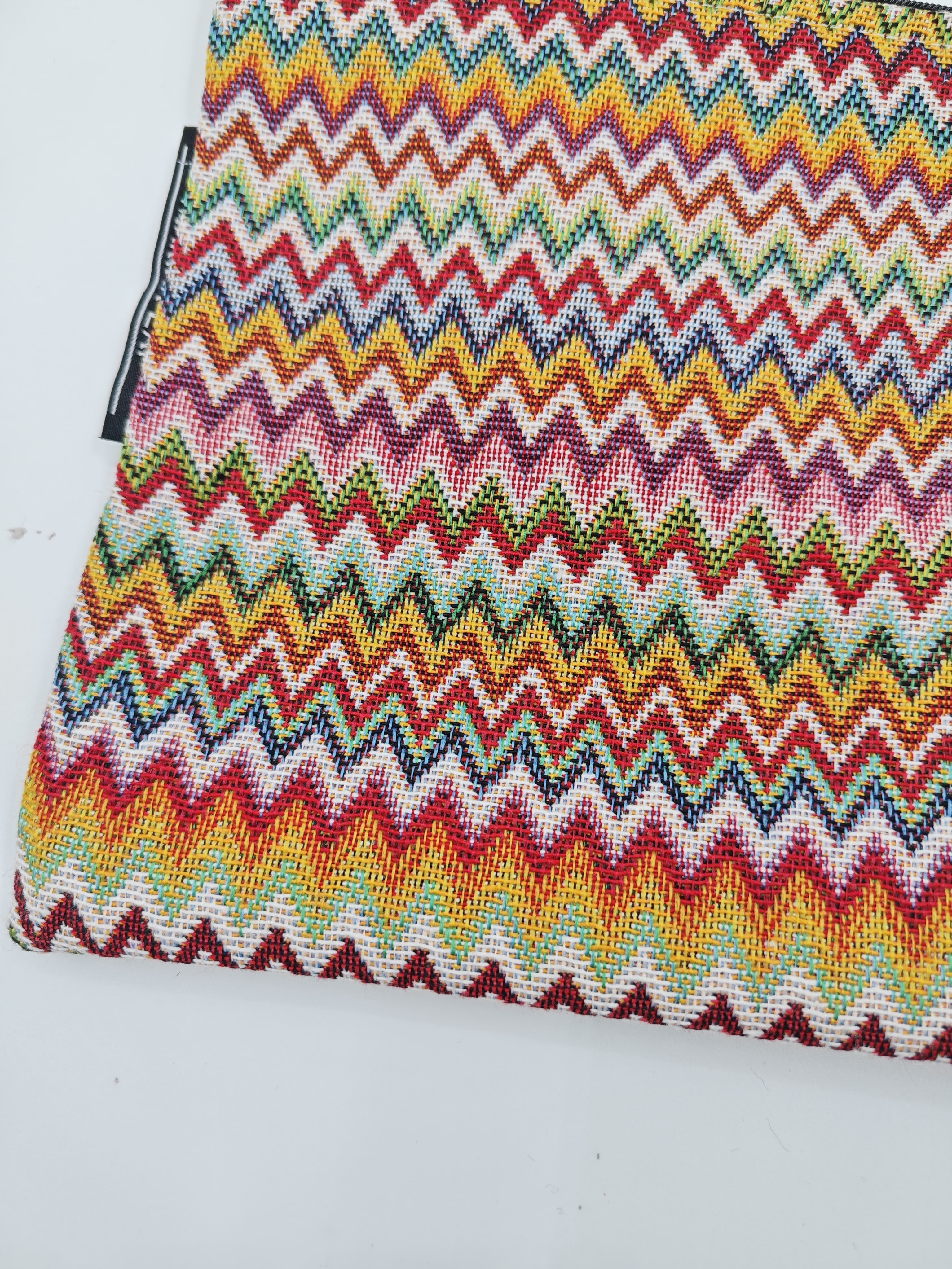Pochettona in tessuto simil missoni multicolore - immagine 2